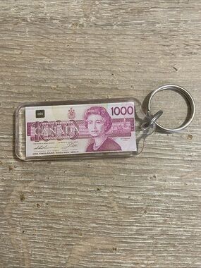 1988 Canada 1000 Dollar Keychain Not Legal Tender Souvenier Canadian Currency